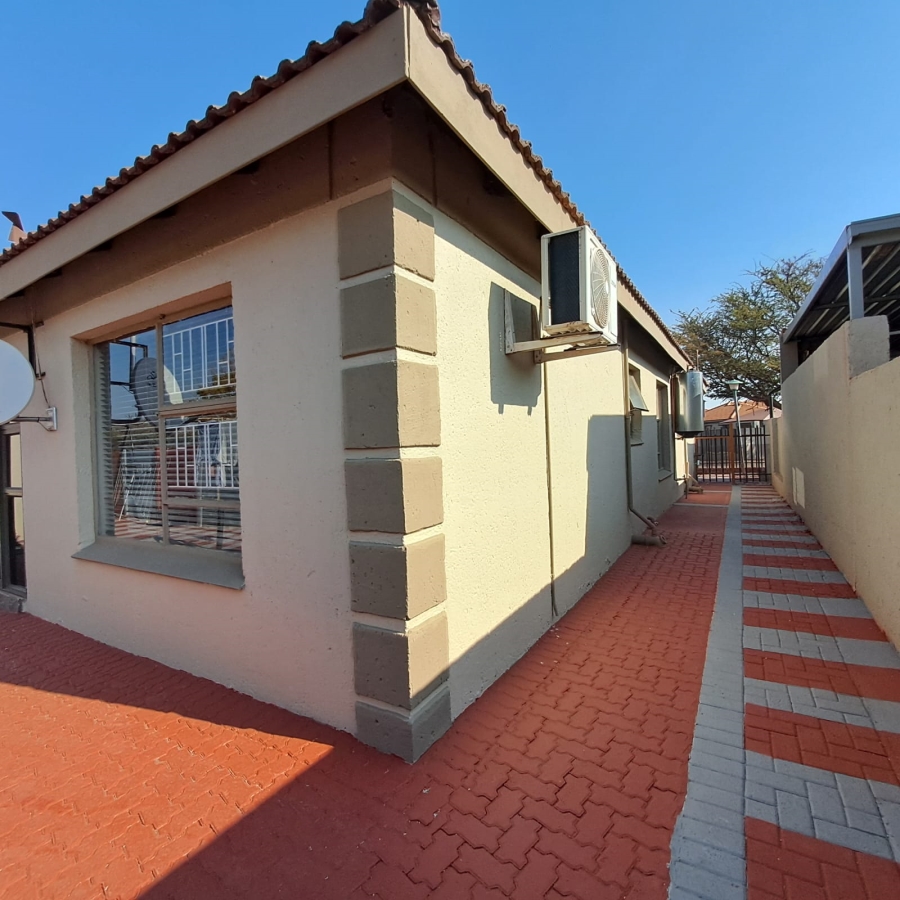 3 Bedroom Property for Sale in Kathu Northern Cape